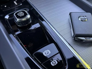 Volvo XC60 Volvo XC60 2.0 T8 Plug-in hybrid AWD R-Design / Pano / HK' - afbeelding nr 42