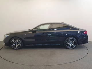 BMW 5 Serie BMW 5 Serie 530e M-Sport Panoramdak, Harman/Kardon, Memory - afbeelding nr 2