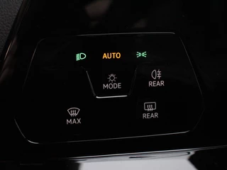 Volkswagen Golf Volkswagen Golf 1.5 eTSI 150pk DSG R-Line | Panorama dak | Navigatie | Apple Carplay/Android Auto | Climate Control | Camera | Dab | Extra Getint Glas | Adaptive Cruise Control | Virtual Cockpit | Lichtmetalen Velgen - afbeelding nr 14