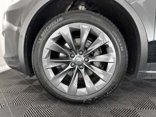 Tesla Model X Aut. *PANO | AUTO-PILOT | TOWBAR | AIR-SUSPENSION | FULL-LED | NAPPA-SOFT-LEATHER | KEYLESS | APP.CONNECT | CRUISE | DAB | LANE-ASSIST | DIGI-COCKPIT | SURROUND-VIEW | COMFORT-SEATS | 20