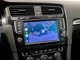 Volkswagen Golf Volkswagen Golf 1.4 TSI GTE 204Pk Automaat (SCHUIFDAK, NAVIGATIE, CLIMATE, CAMERA, GETINT GLAS, SPORTSTOELEN, LED KOPLAMPEN, CRUISE, NIEUWE APK, NIEUWSTAAT) - afbeelding nr 31