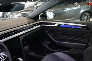 Volkswagen Arteon Volkswagen Arteon Shooting Brake 2.0 TSI DSG R-Line black /Panodak/IQ Led/Trekhaak*UNIEK* - afbeelding nr 27