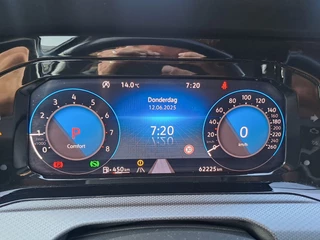 Volkswagen Golf Volkswagen Golf 1.5 eTSI R-Line Business+ | LED | Trekhaak | All-seasons | ACC | Keyless | Stoelverwarming | - afbeelding nr 11