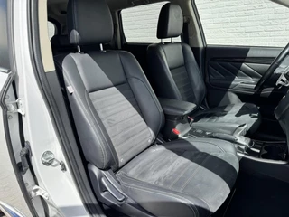 Mitsubishi Outlander Mitsubishi Outlander 2.0 PHEV Executive Edition Camera Navigatie systeem Cruise Led verlichting - afbeelding nr 23