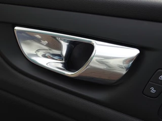 Volvo V60 Volvo V60 2.0 T6 350PK AWD R-design / Bns Pro 2020 / LED - afbeelding nr 31