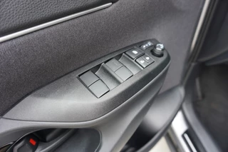 Toyota Yaris Cross Toyota Yaris Cross 1.5 Hybrid 115 Business Plus |Navi|Carplay|PDC V+A|Dodehoek|Camera|Stoel en stuurverwarming| - afbeelding nr 22
