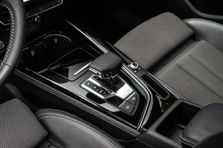 Audi A4 Audi A4 Avant 35 TFSI S-Line Pano / Camera / Trekhaak - afbeelding nr 21