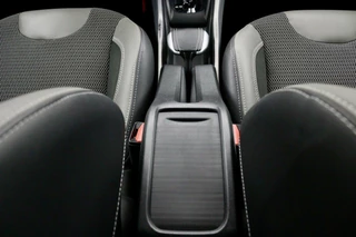 Peugeot 2008 Peugeot 2008 1.2 PureTech Allure donkergrijs automaat - afbeelding nr 25