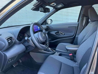 Toyota Yaris Cross Navi|Carplay|PDC V+A|Dodehoek|Stoel en stuurverwarming| - afbeelding nr 7