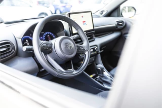 Toyota Yaris Toyota Yaris 1.5 Hybrid 130 Executive JBL Audio | Head Up Display | Lederen bekleding | Dodenhoekdetectie , All-in Rijklaarprijs - afbeelding nr 33