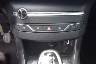 Peugeot 308 Peugeot 308 SW 1.2 PureTech Navi/Clima/Camera/Pano/PDC - afbeelding nr 16