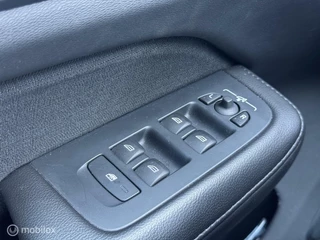 Volvo V60 Volvo V60 2.0 T6 Recharge AWD R-Design / Carplay - afbeelding nr 35