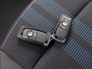 Ford Transit Custom Ford Transit Custom 300 2.0 TDCI L2H1 Sport Dubbele schuifdeur Navigatie Achteruitrijcamera Apple Carplay/Android Auto Betimmering - afbeelding nr 28