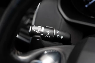 Land Rover Discovery Land Rover Discovery 5 HSE 3,0 TDV6 259 pk diesel Grijs Kenteken, Luchtvering, Meridian Audio ,( Incl.a.bank en ramen) - afbeelding nr 16