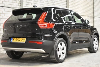 Volvo XC40 Volvo XC40 T2 129pk Aut. Momentum | Park Assist | Trekhaak | Navigation - afbeelding nr 2