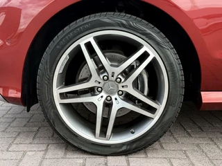 Mercedes-Benz GLE Mercedes-Benz GLE-klasse 350 d 4MATIC AMG Sport Edition Panoramadak Trekhaak Luchtvering - afbeelding nr 32