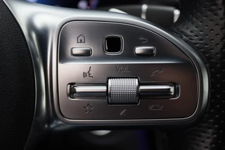 Mercedes-Benz C-Klasse Mercedes-Benz C-Klasse Estate 180 Business Solution AMG Virtual Cockpit, Elektrische Stoelen, Sfeerverlichting, Cruise, LED, Trekhaak - afbeelding nr 41