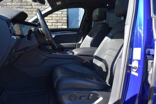 Volkswagen Touareg Volkswagen Touareg 3.0 TSI 4M R Lapiz Blue, Panorama, Leder, 360 Camera - afbeelding nr 16