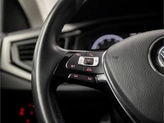 Volkswagen Polo (APPLE CARPLAY, GROOT NAVI, PARKEERSENSOREN, ADAPTIVE CRUISE, LM VELGEN, SPORTSTOELEN, DAB+, NIEUWE APK, NIEUWSTAAT) - afbeelding nr 17