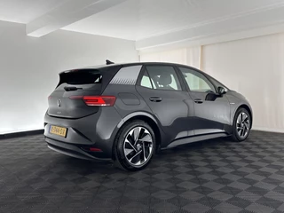 Volkswagen ID.3 (INCL-BTW) *ADAPTIVE-CRUISE | FULL-LED | NAVI-FULLMAP | DIGI-COCKPIT | HEATED-COMFORT-SEATS | DAB+ | AMBIENT-LIGHT | MICROFIBRE | ECC | IQ-DRIVE | PDC | 18''ALU * - afbeelding nr 6