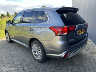 Mitsubishi Outlander Mitsubishi Outlander 2.4 PHEV Instyle|Leder|Carplay - afbeelding nr 3