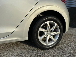 Peugeot 208 Peugeot 208 1.2 PureTech Style/Airco/NAP/navi/LM-velgen/dealer ondh/2 sleutels - afbeelding nr 16