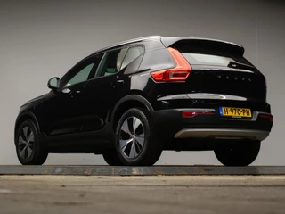Volvo XC40 Volvo XC40 1.5 T5 Twin Sport (APPLE CARPLAY,NAVI,CAMERA,LED,XENON,STOELVERWARMING,TREKHAAK,GETINT,CRUISE,CLIMATE,NETTESTAAT) - afbeelding nr 4