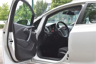Opel Astra Opel Astra 1.4 Turbo Blitz | NL-Auto | Nav | Cruise Contr | Bluetooth | Trekhaak | 4-Seasons | NAP | Netjes - afbeelding nr 12