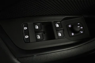 Škoda Octavia Skoda Octavia 1.4 TSI iV PHEV Business Edition | Camera |  Carplay | Navigatie | Full LED | Sfeerverlichting | Parkeerhulp | Climate control - afbeelding nr 29