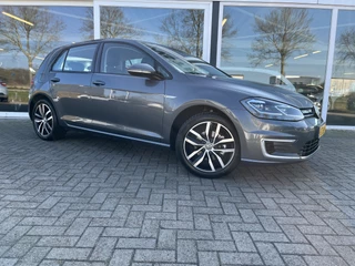 Volkswagen e-Golf 50% deal 6.725,- ACTIE Virtiual Display / Camera / Leder / Stoelverwarming - afbeelding nr 1