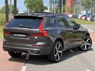 Volvo XC60 Volvo XC60 2.0 T8 Plug-in Hybrid AWD R-Design Pano H&K Leder - afbeelding nr 9