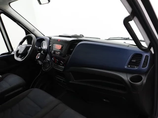 Iveco Daily Iveco Daily 35S14 Hi-Matic Automaat Open Laadbak 4,40 Meter | 3500Kg Trekhaak | Airco | Cruise | 3-Persoons - afbeelding nr 18