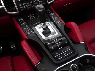Porsche Cayenne Porsche Cayenne GTS 3.6 V6 440PK / PDK / CARBON / LED - afbeelding nr 22