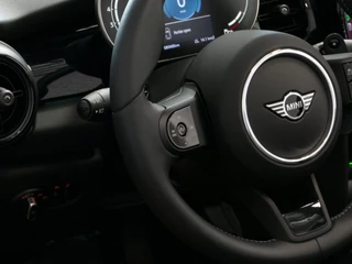 MINI Cooper S Cabrio MINI Cooper S Cabrio Mini 2.0 180PK ESSENTIAL BLACK PACK LEER CARPLAY LED STOELVERW. 09/2023 - afbeelding nr 12