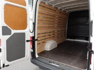 Volkswagen Crafter Volkswagen Crafter 30 2.0 TDI L3H3 177PK Highline Automaat Airco App-connect ACC Camera Trekhaak - afbeelding nr 34
