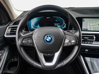 BMW 3 Serie BMW 3-serie Touring 330e 293pk Sport Line | Full LED | Carplay | Stoel/stuurverwarming | Trekhaak - afbeelding nr 18