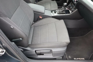 Škoda Superb Skoda Superb 1.4 TSI ACT DSG Aut. Style Carplay|Ecc|Navi|Pdc|Lmv|Iso-fix - afbeelding nr 47