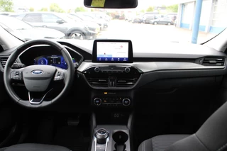 Ford Kuga Ford Kuga 2.5 PHEV Titanium | Dealeronderhouden | Adaptive cruise control | Winter Pack | Dodehoeksensoren | Camera - afbeelding nr 2