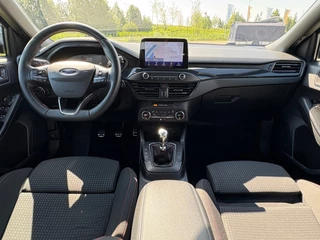 Ford Focus Ford Focus Wagon 1.5 182PK ST Line Business | Performance Blue | 1700KG Trekgewicht/NAV/Carplay/Clima/LED - Caravantrekker! - afbeelding nr 18