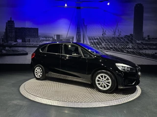 BMW 2 Serie BMW 2-serie Active Tourer 218i Executive - afbeelding nr 3