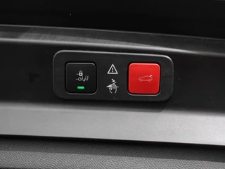Peugeot 5008 Peugeot 5008 1.2 PureTech GT Black Pack 7p Climate control Adaptive cruise control Achteruitrijd camera Verwarmde voorstoelen Keyless Navigatie LED Apple Carplay/ Android Auto - afbeelding nr 31