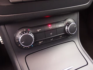 Mercedes-Benz B-Klasse AUTOMAAT / TREKHAAK / XENON / NAVI / AIRCO / PDC / BLUETOOTH / CRUISE / NL-AUTO - afbeelding nr 11