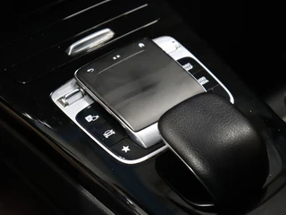 Mercedes-Benz A-Klasse Mercedes-Benz A-Klasse 180 AMG Sport [SCHUIFKANTELDAK, APPLE CARPLAY, ANDROID, HALF LEDER, CAMERA, STOELVERWARMING, PDC V+A, CRUISE, NIEUWSTAAT] - afbeelding nr 19