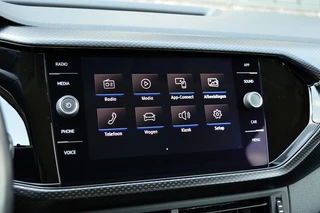 Volkswagen T-Cross Volkswagen T-Cross 1.0 TSI Life Business Rijklaarprijs-Garantie Apple CarPlay airco 16 Inch - afbeelding nr 18