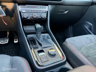 SEAT Ateca Seat Ateca 1.5 TSI 4DRIVE FR DSG Pano.dak/LED/Carplay/19