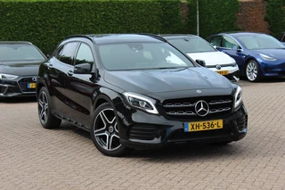 Mercedes-Benz GLA 180 Business Solution AMG Night Upgrade