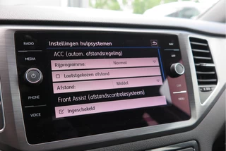 Volkswagen Golf Sportsvan Cruise-control,PDC, LMV,Achteruitrijcamera ,Stoelverwarming, Navigatie . etc. . - afbeelding nr 50