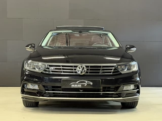 Volkswagen Passat Volkswagen Passat 1.4 TSI ACT Connected Series Plus | R-Line | Panoramadak | Camera - afbeelding nr 2