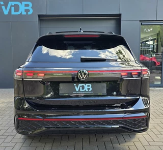 Volkswagen Tiguan Volkswagen Tiguan 1.5 eTSI R-Line BLACKEDITION MEMORY PANO - afbeelding nr 10