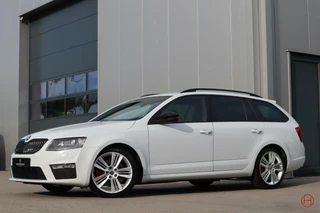 Škoda Octavia Skoda Octavia Combi 2.0 TSI RS DSG 220 PK / 1e eig / Stoelverwarming / Cruise / Xenon - afbeelding nr 7